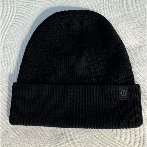 Lululemon Black Cold Pursuit
Knit Beanie
Cold blustery day❄️❄️ - Picture 2 of 8